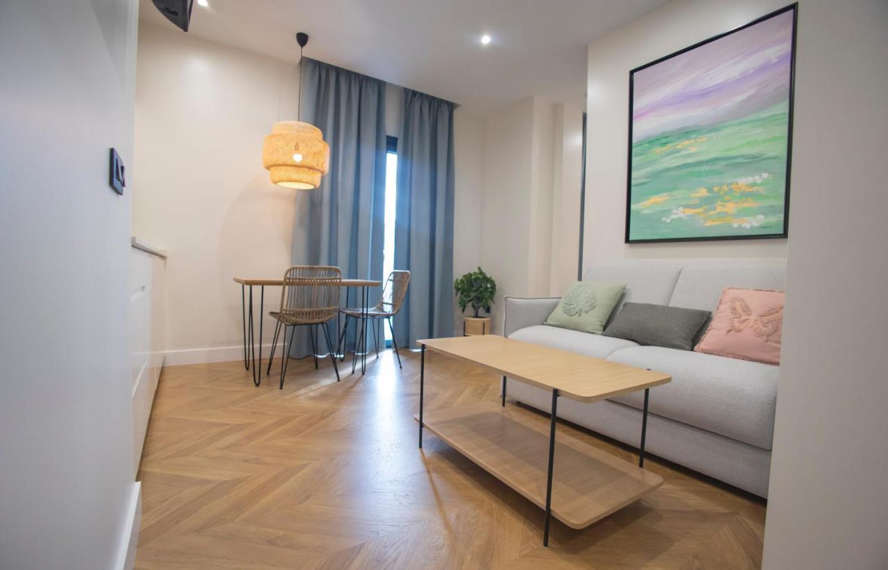 Oikos Apartamentos Turisticos Monesterio Exteriör bild