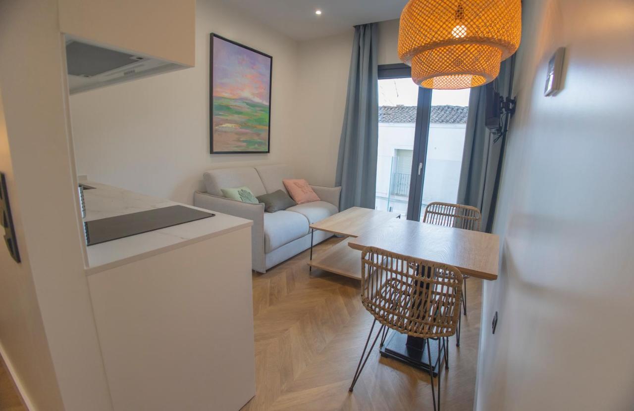 Oikos Apartamentos Turisticos Monesterio Exteriör bild
