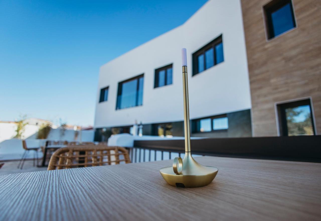 Oikos Apartamentos Turisticos Monesterio Exteriör bild