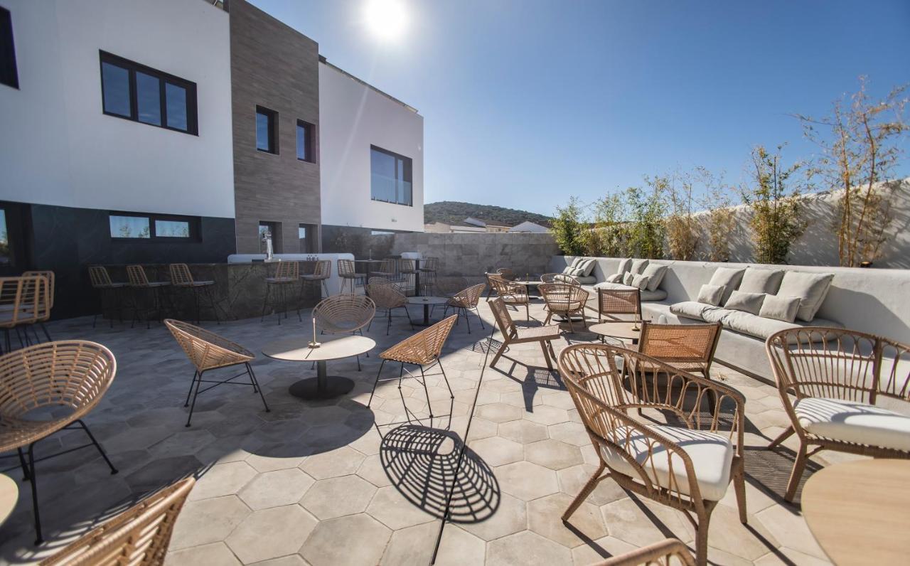 Oikos Apartamentos Turisticos Monesterio Exteriör bild